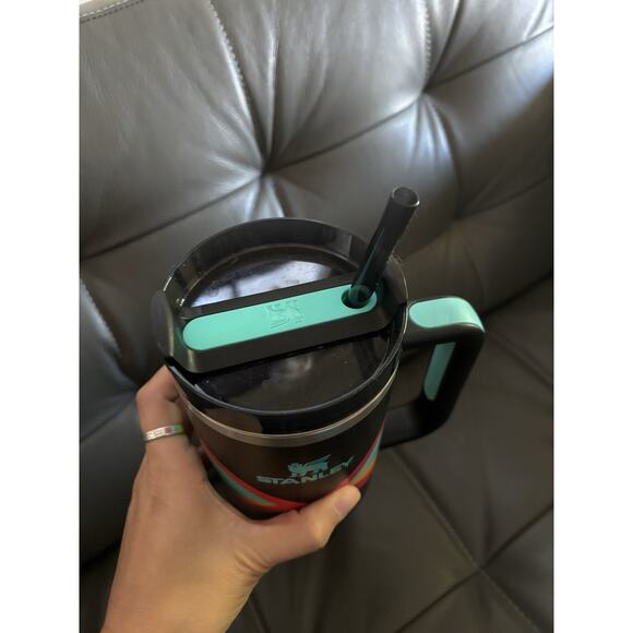 Stanley Flowstate Quencher H2O Double Vacuum Insulate Tumbler 30 oz Hyper Geo - Picture 2 of 4